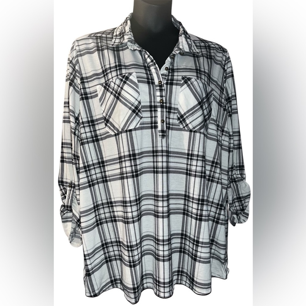 New York Laundry plus size 3X Plaid Roll-Tab Henley popover Button Top blouse